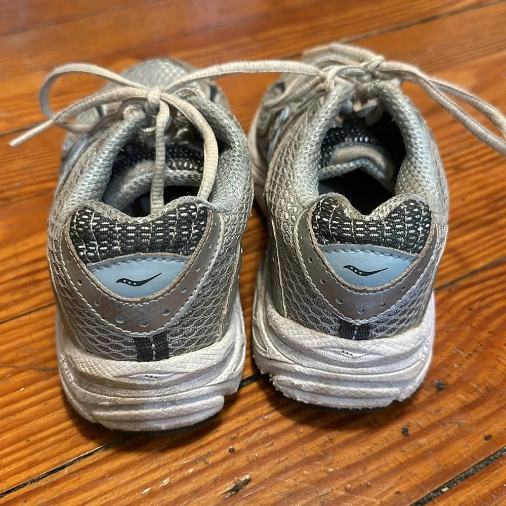 Saucony Sneakers